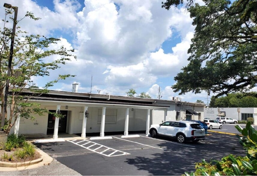 4415 Old Shell Rd, Mobile, AL à louer - Photo du bâtiment - Image 3 de 7
