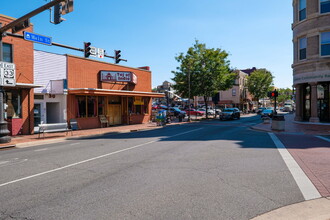 30 S Main St, Harrisonburg, VA for lease Building Photo- Image 2 of 15