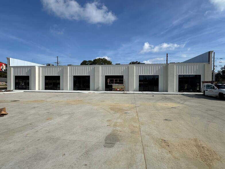 8150 Perkins rd, Baton Rouge, LA for lease - Primary Photo - Image 2 of 10