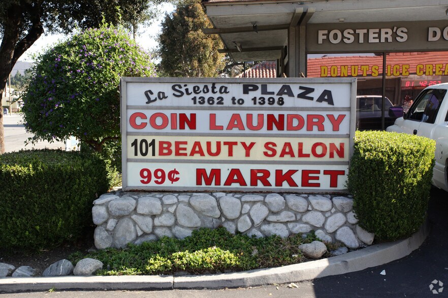 1362-1378 E Thousand Oaks Blvd, Thousand Oaks, CA à louer - Photo du bâtiment - Image 3 de 6