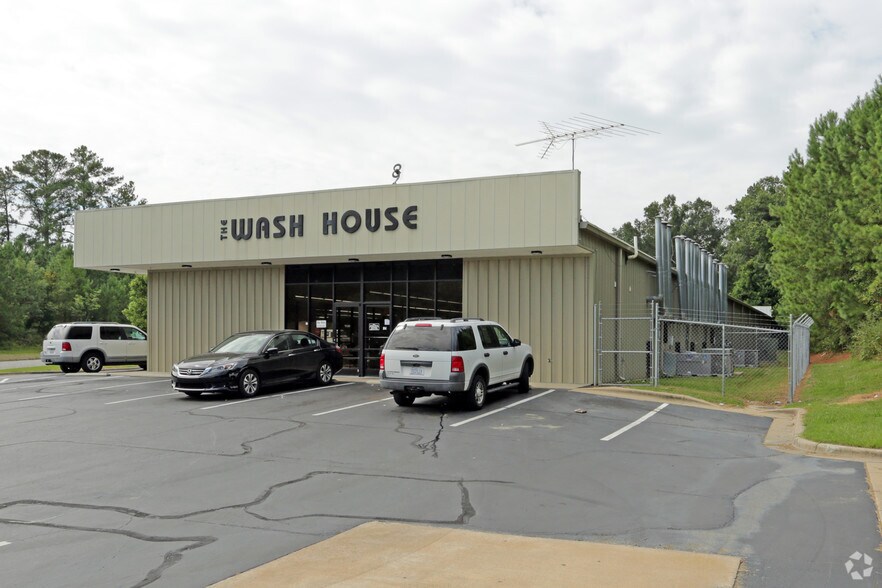 241 Kirby Dr, Rocky Mount, NC à louer - Photo du bâtiment - Image 3 de 4