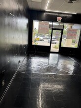 3111 45th St, West Palm Beach, FL for lease Interior Photo- Image 2 of 10