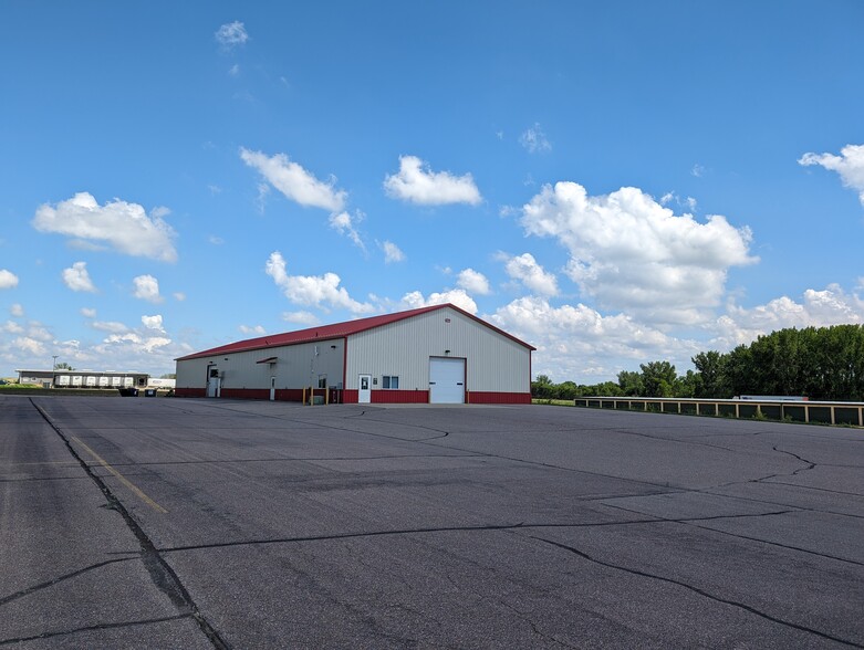 134 Zieske rd, Courtland, MN for lease - Primary Photo - Image 1 of 9