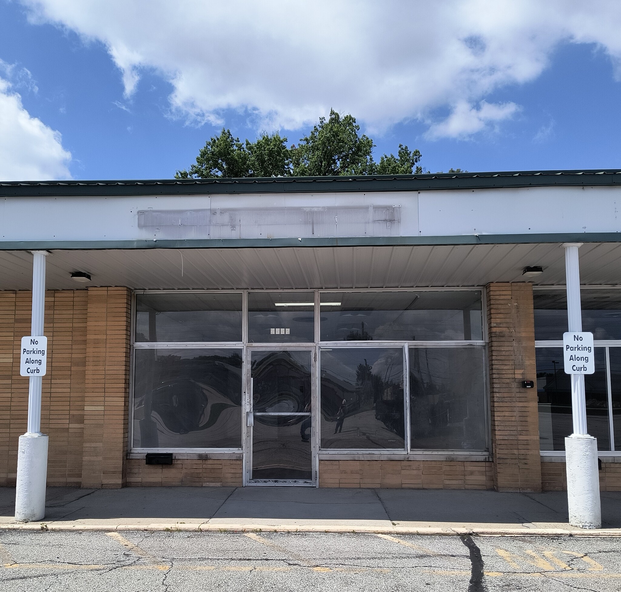 4540-4590 N Shadeland Ave, Indianapolis, IN for lease Building Photo- Image 1 of 2