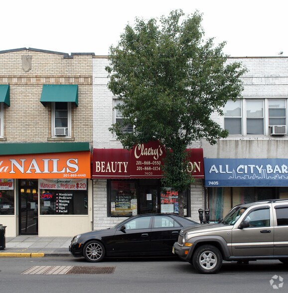 7403 Broadway, North Bergen, NJ à vendre - Photo du bâtiment - Image 2 de 2