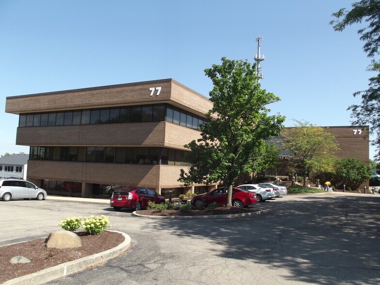 77 W Elmwood Dr, Dayton, OH à louer - Photo du bâtiment - Image 3 de 8