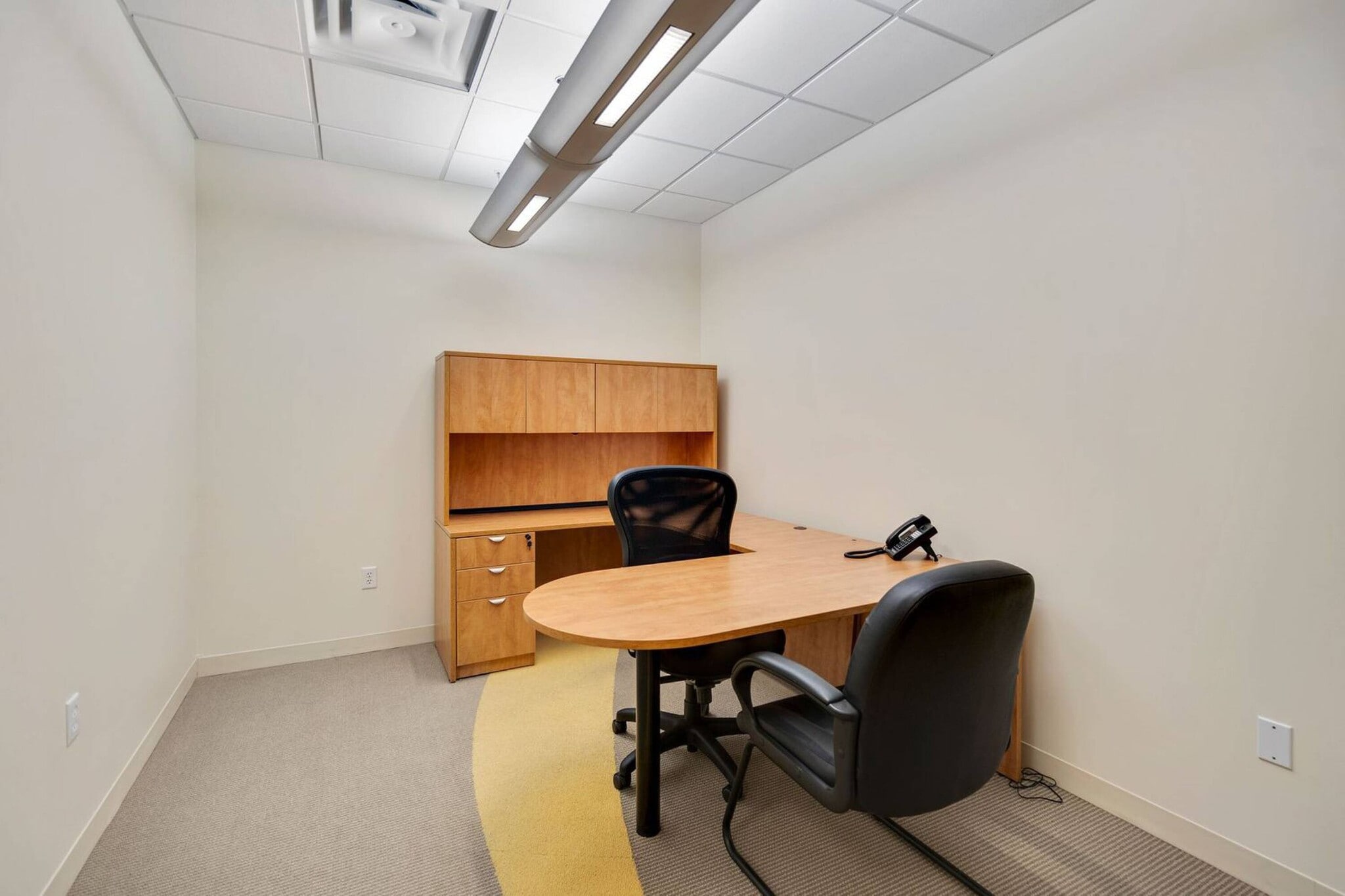 1880 W Oak Pky, Marietta, GA for lease Interior Photo- Image 1 of 2