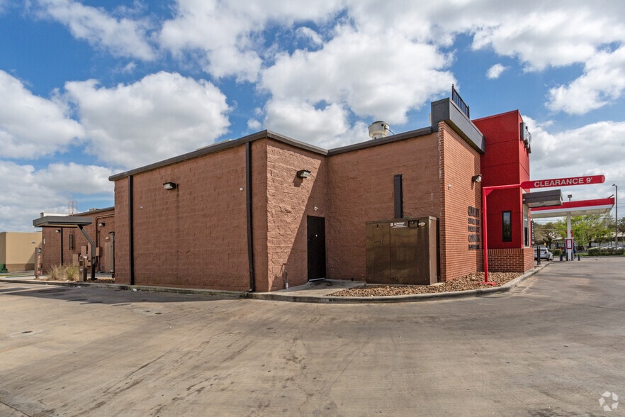 3901 Old Spanish Trl, Houston, TX à louer - Photo du bâtiment - Image 2 de 2