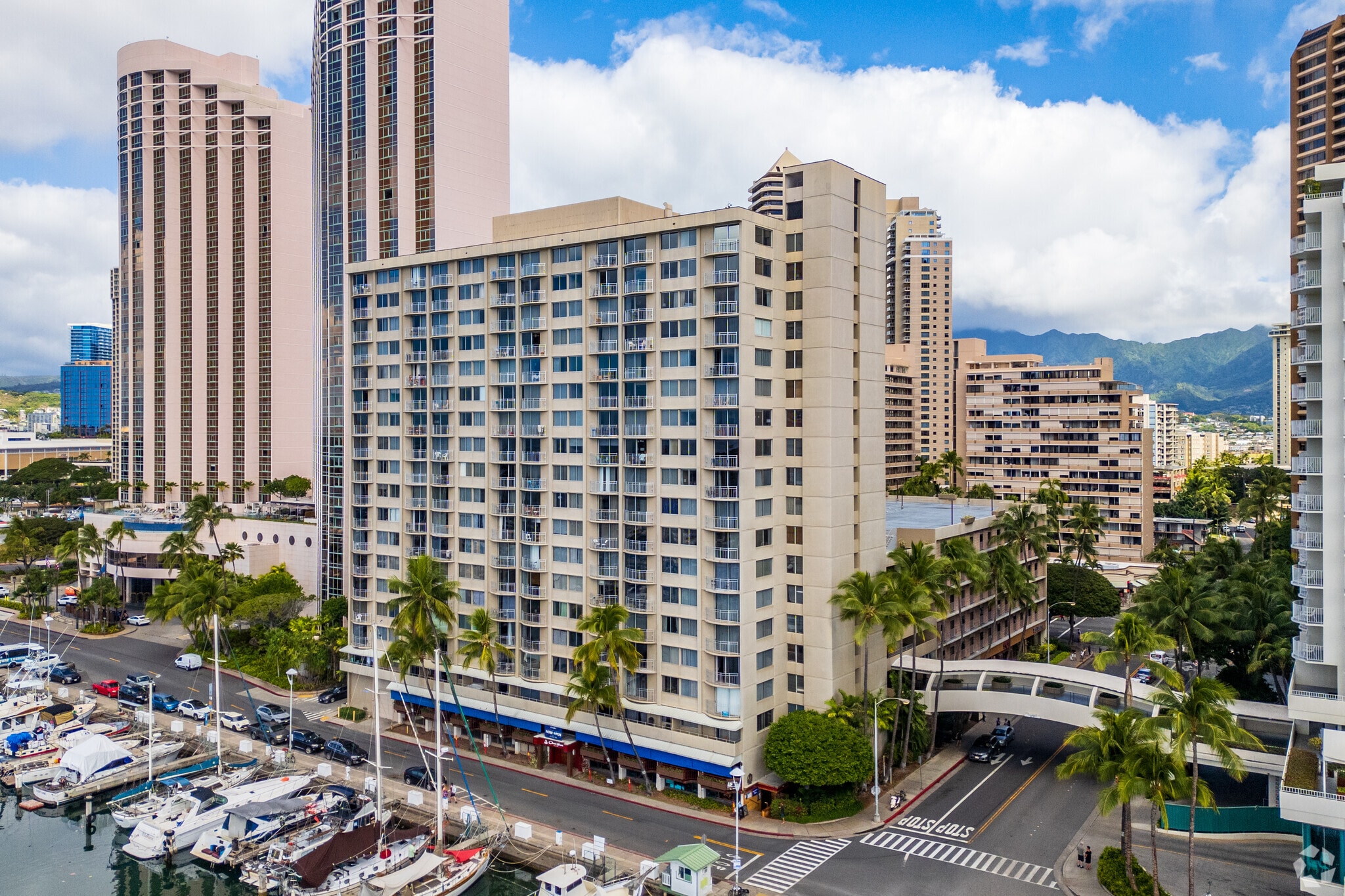 1765 Ala Moana Blvd, Honolulu, HI for lease Primary Photo- Image 1 of 6