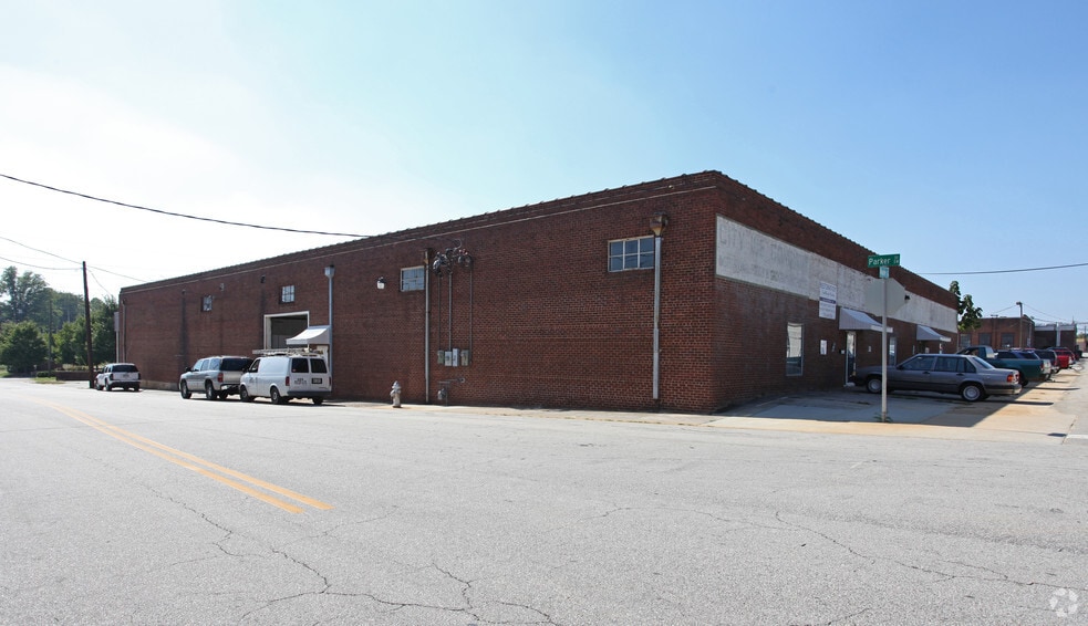 520 Maple St, Gainesville, GA for lease - Building Photo - Image 2 of 24