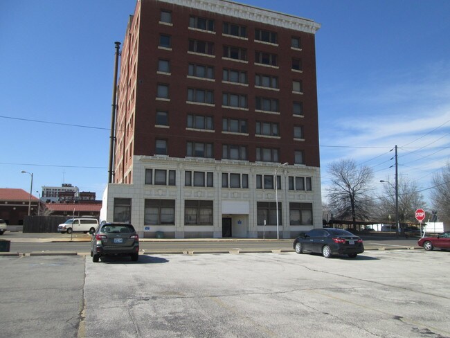 More details for 201 Court St, Muskogee, OK - Office for Sale