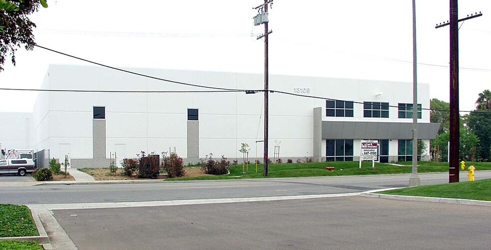 13109 Los Nietos Rd, Santa Fe Springs, CA à louer - Autre - Image 2 de 9