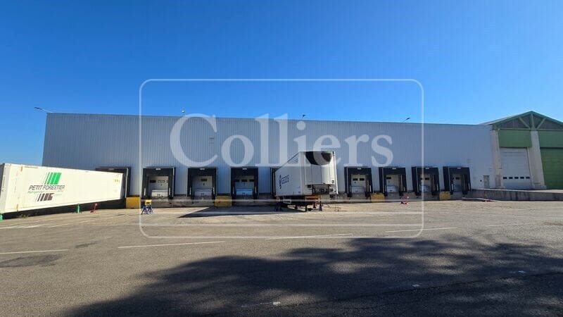 325 Rue Mayor De Montricher, Aix-en-Provence for lease - Building Photo - Image 3 of 11