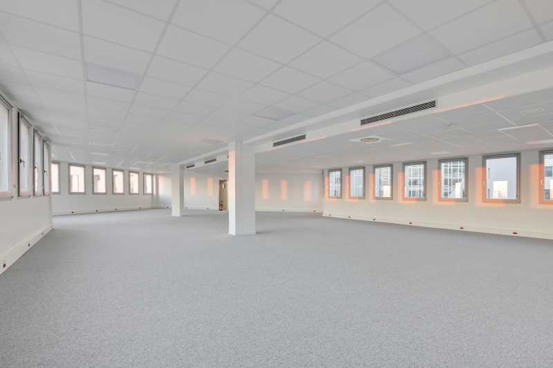 14-30 Rue De Mantes, Colombes for sale - Interior Photo - Image 3 of 8