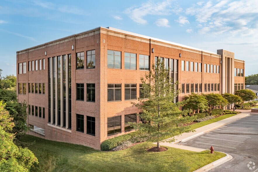 5283 Corporate Dr, Frederick, MD à louer - Photo du bâtiment - Image 2 de 5