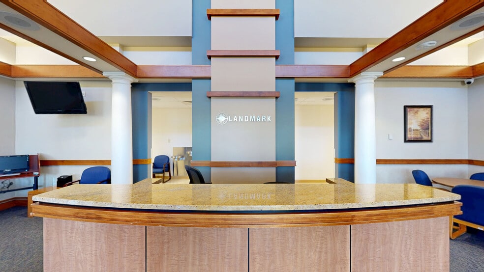 3255 Independence St, Cape Girardeau, MO for sale - Matterport 3D Scan - Image 3 of 23