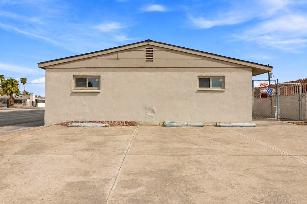 1211 S Eastern Ave, Las Vegas, NV for lease Building Photo- Image 1 of 28