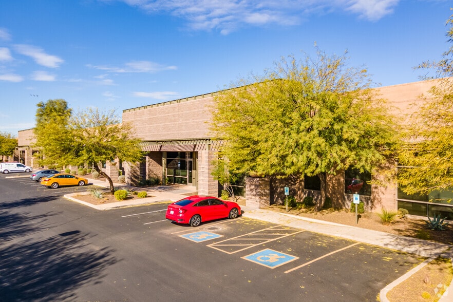 9105 E Del Camino Dr, Scottsdale, AZ for lease - Building Photo - Image 2 of 10