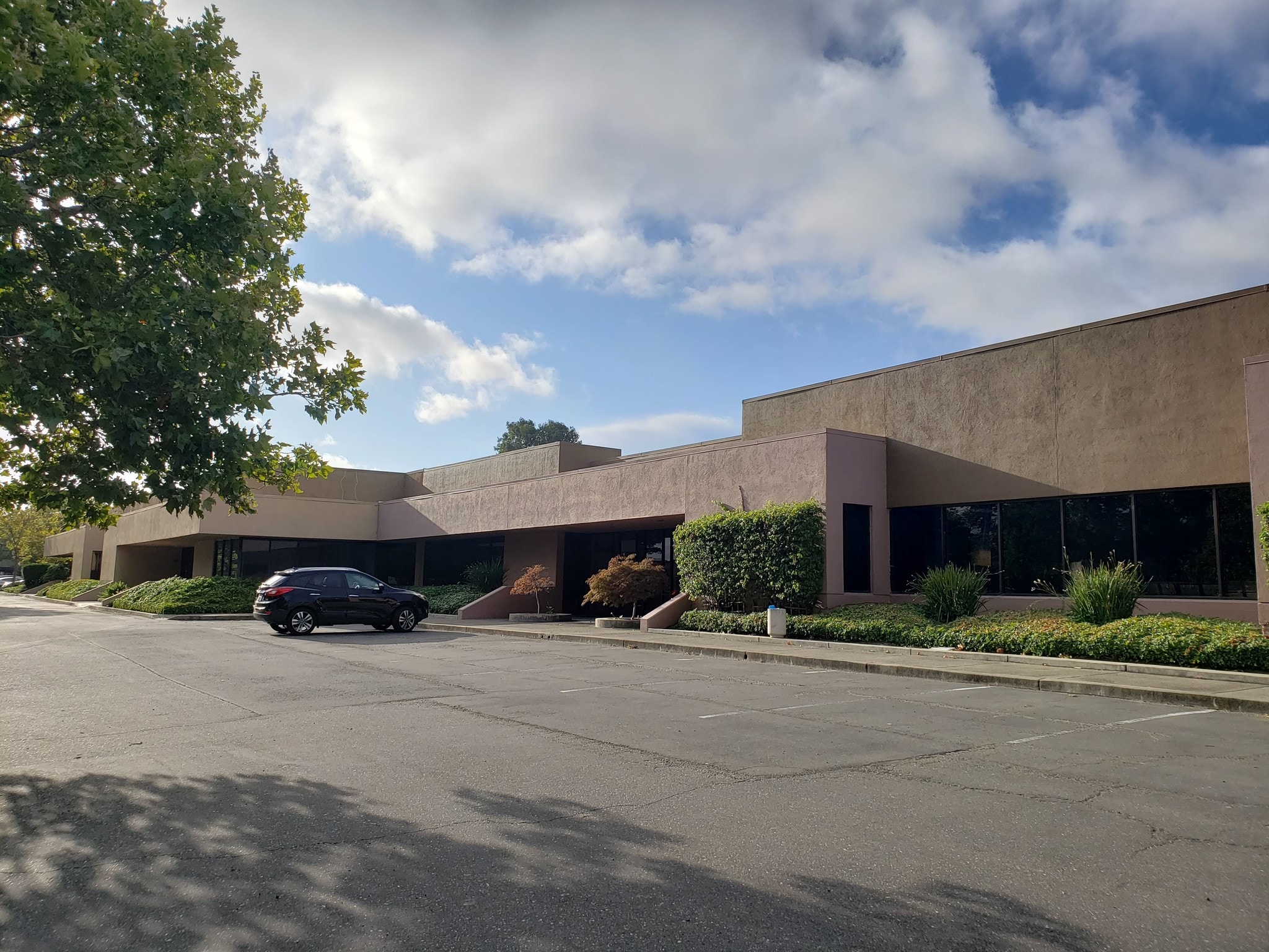 6620-6626 Owens Dr, Pleasanton, CA for lease Primary Photo- Image 1 of 5