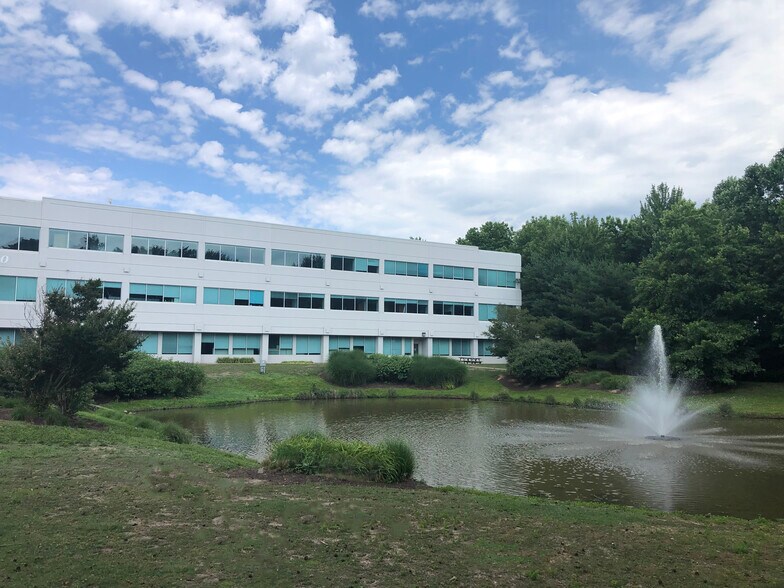 100 Commerce Dr, Newark, DE à louer - Photo du bâtiment - Image 3 de 19