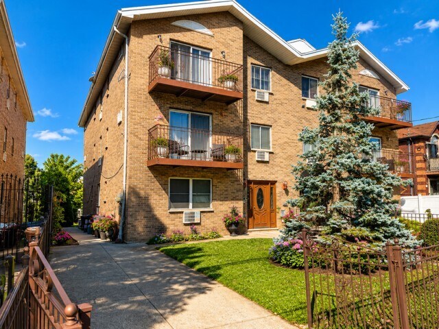 1162 Edison Ave, Bronx, NY à vendre - Photo du bâtiment - Image 2 de 8