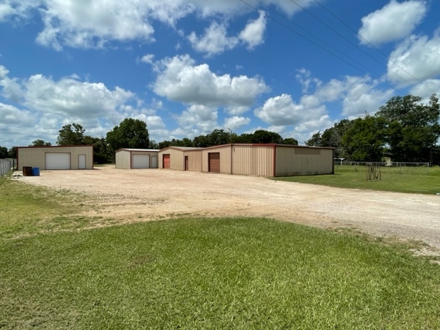 1410 US 90A, Hallettsville, TX à vendre - Photo principale - Image 1 de 20