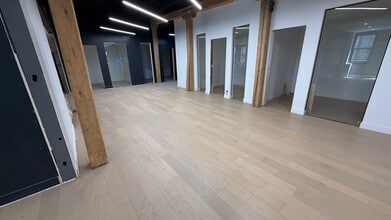 320 W Ohio St, Chicago, IL for lease Interior Photo- Image 2 of 9