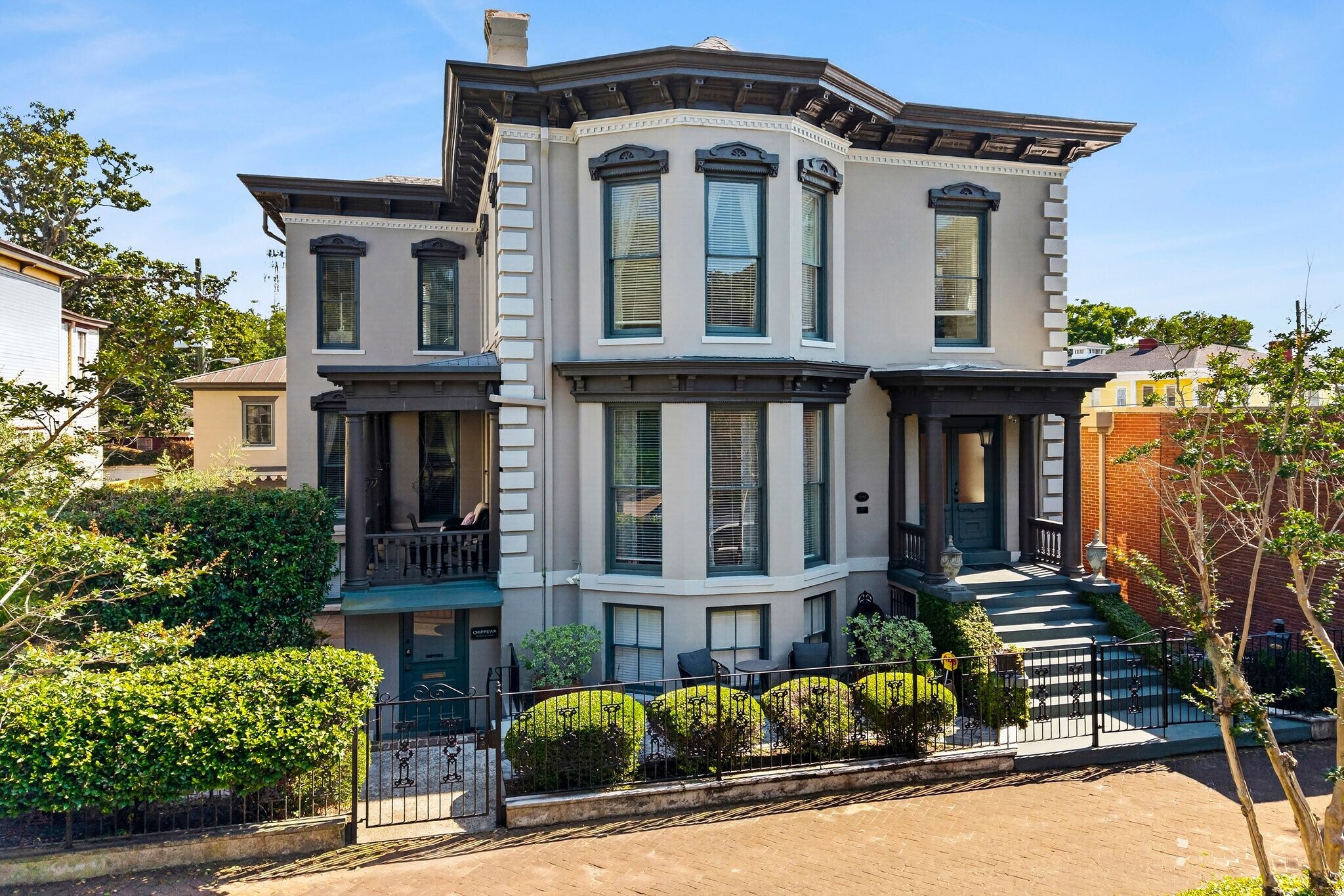 17 W Park Ave, Savannah, GA à vendre Photo du bâtiment- Image 1 de 28