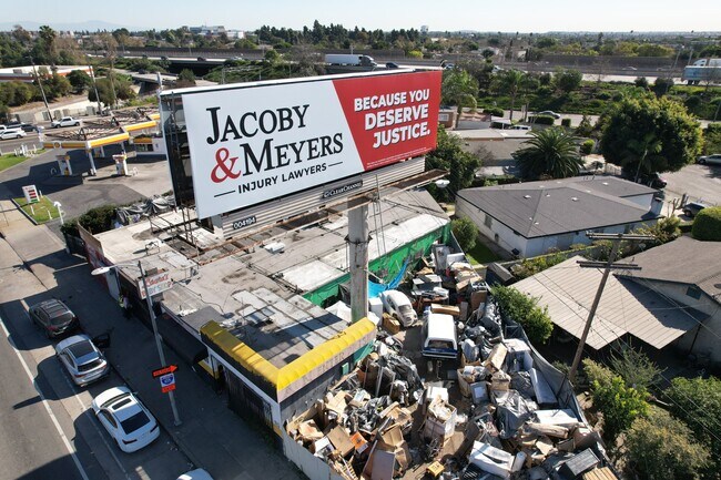 More details for 1132 E Imperial Hwy, Los Angeles, CA - Retail for Sale