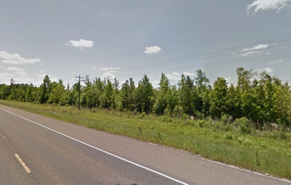 1051 Sh 105, Liberty, TX à vendre - Photo du bâtiment - Image 2 de 4