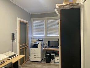 370 Grand Ave, Oakland, CA for lease Interior Photo- Image 2 of 8