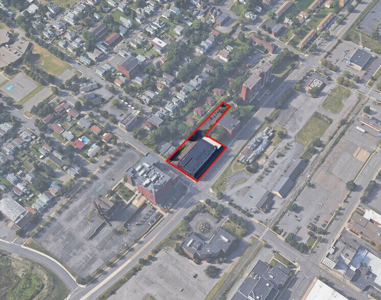 151-155 E Market St, Wilkes-Barre, PA à vendre - Photo du bâtiment - Image 2 de 9