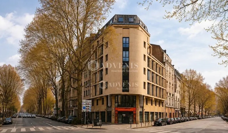 Office in Lille for sale - Building Photo - Image 1 of 9