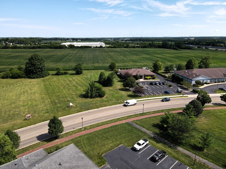 Towne Park Drive, Troy, OH à vendre - Photo du bâtiment - Image 3 de 11