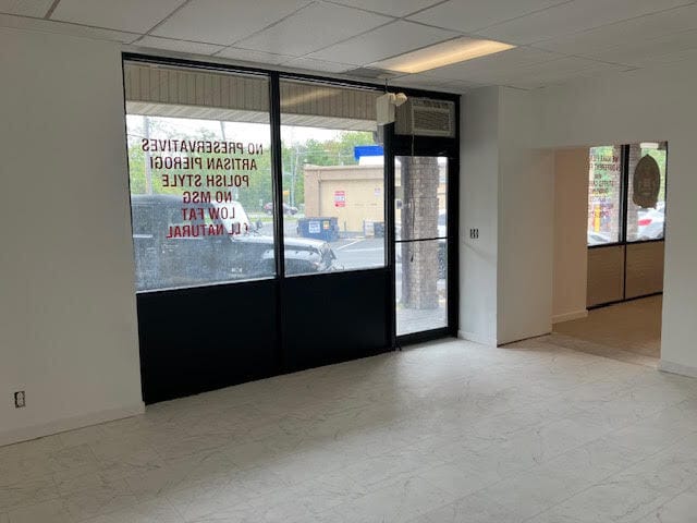 2583 Milford Rd, East Stroudsburg, PA for lease - Interior Photo - Image 3 of 7