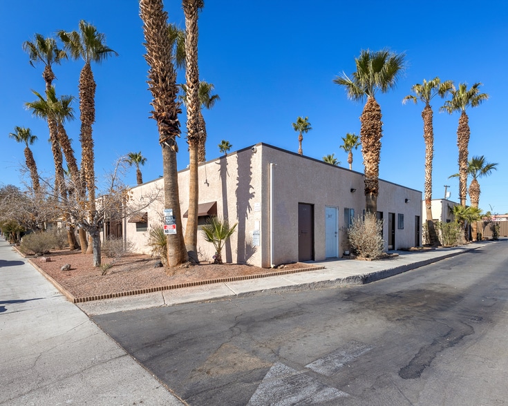 3838-3856 Raymert Dr, Las Vegas, NV for sale - Building Photo - Image 2 of 2