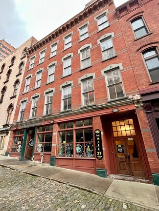 Plus de détails pour 37 Maiden Ln, Albany, NY - Commerce de détail à vendre