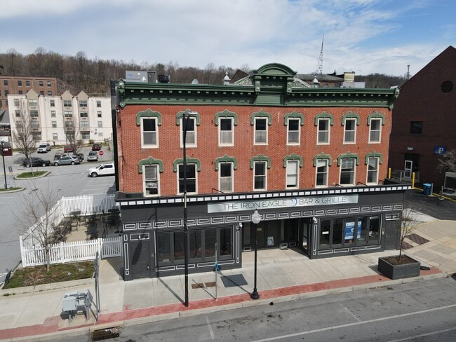 Plus de détails pour 143 E Lincoln Hwy, Coatesville, PA - Commerce de détail à vendre