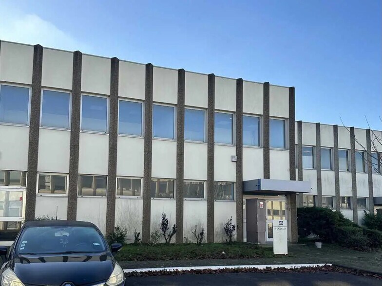 Flex dans Bonneuil-sur-Marne à louer - Photo du bâtiment - Image 1 de 10