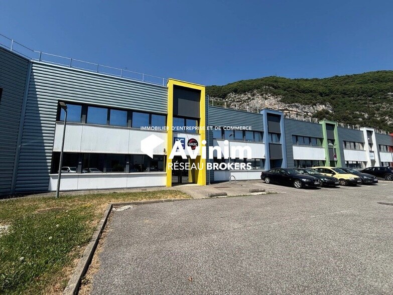 Flex in Échirolles for lease - Building Photo - Image 1 of 10