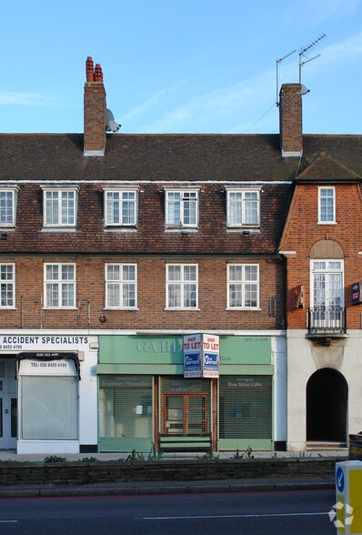 1-15 Market Pl, London for lease - Building Photo - Image 2 of 6