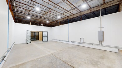 600 S 1st St, Rogers, AR for lease Matterport 3D Scan- Image 1 of 6