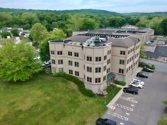 Plus de détails pour 464 Heritage Rd, Southbury, CT - Bureau, Bureau/Commerce de détail à louer