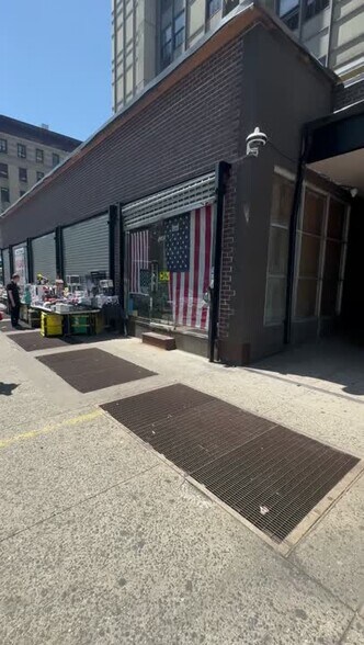 1365 Saint Nicholas Ave, New York, NY à louer - Vidéo sur l’inscription commerciale - Image 3 de 5