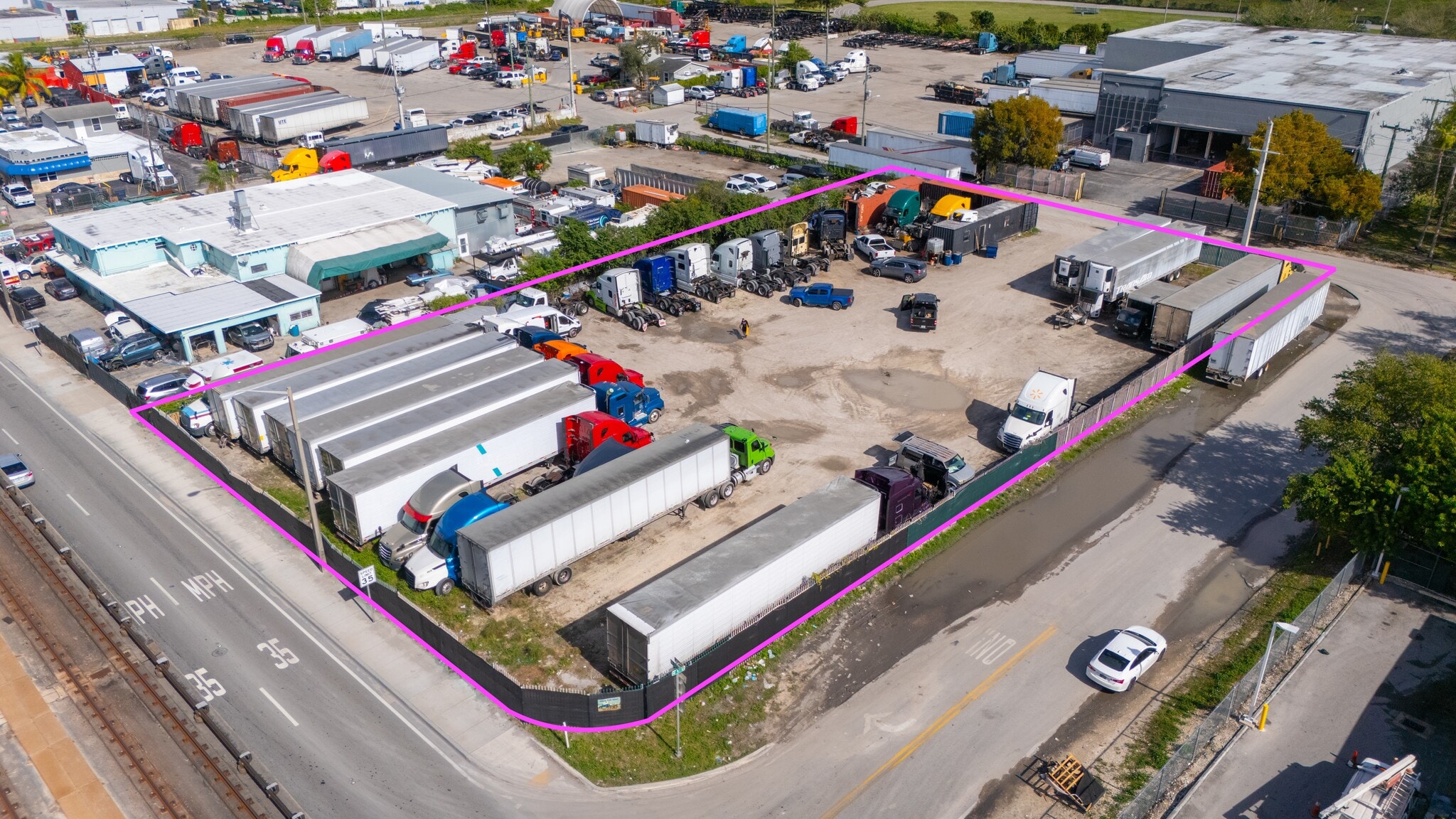 7133 NW 27th Ave, Miami, FL for lease Primary Photo- Image 1 of 10