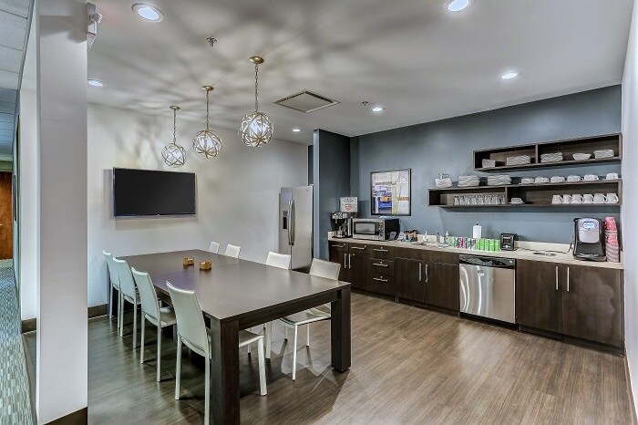 9005 Overlook Blvd, Brentwood, TN à louer Photo intérieure- Image 1 de 15