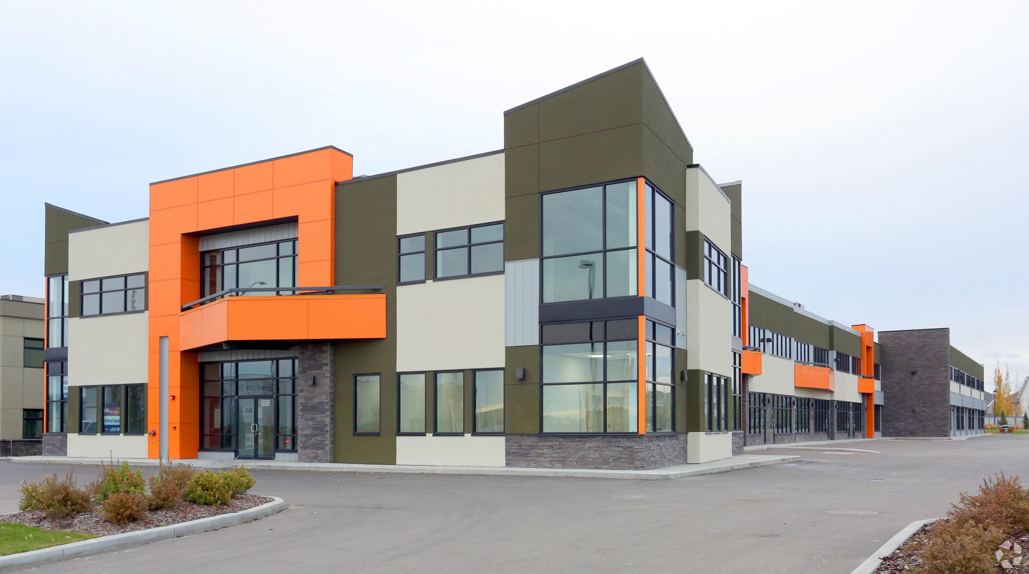 1803 91st St SW, Edmonton, AB for sale Primary Photo- Image 1 of 1