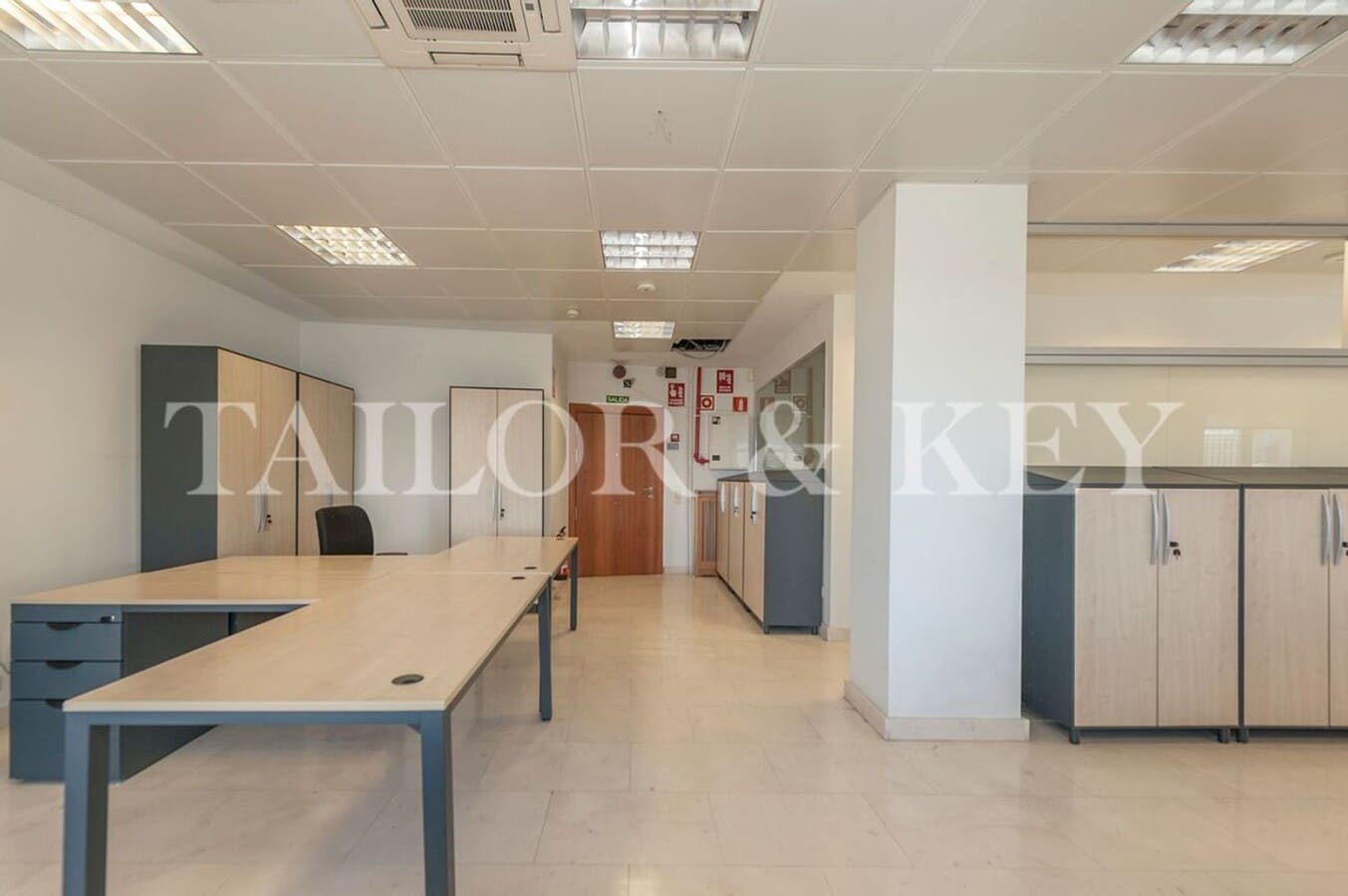 Paseo Castellana, 140, Madrid, MAD 28046 - Unit 01 - - Interior Photo - Image 2 of 24