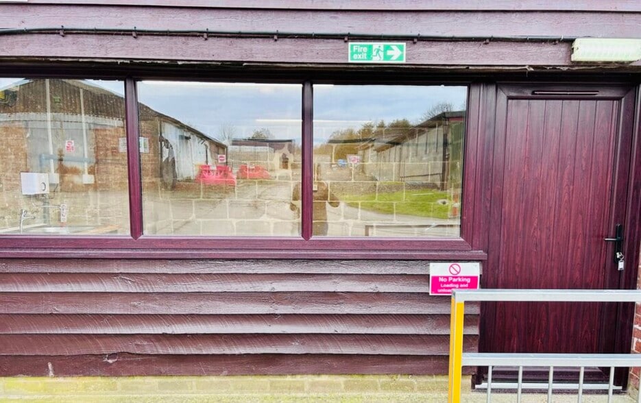 Bird In Eye Hl, Framfield for lease - Building Photo - Image 3 of 3