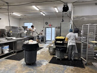 Plus de détails pour 56 Cortland Ave, Dumont, NJ - Industriel à louer